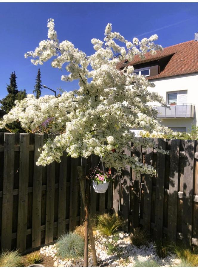 Sylvis Home Zentral Gelegenes Ferienhaus In Ruhiger Lage Fürth Esterno foto