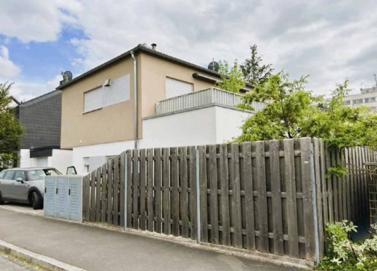 Sylvis Home Zentral Gelegenes Ferienhaus In Ruhiger Lage Fürth Esterno foto
