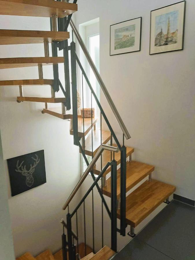 Sylvis Home Zentral Gelegenes Ferienhaus In Ruhiger Lage Fürth Esterno foto