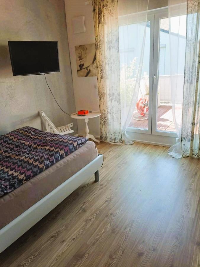 Sylvis Home Zentral Gelegenes Ferienhaus In Ruhiger Lage Fürth Esterno foto